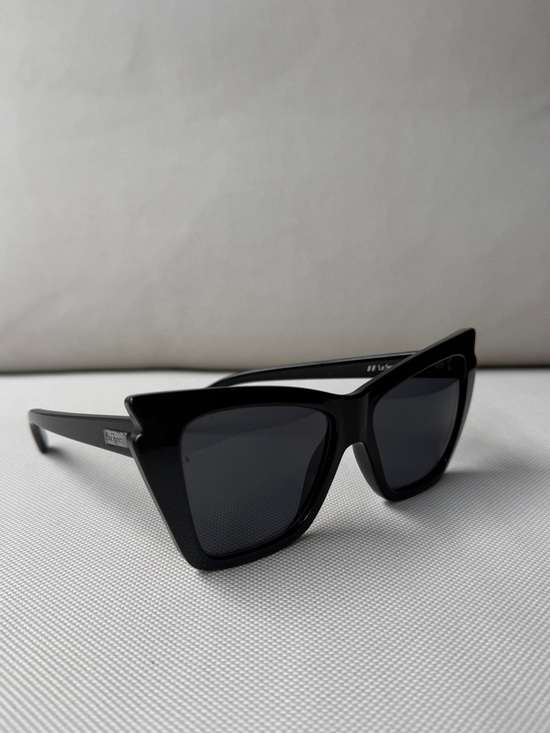 Le Specs Accessories - Le Specs Rapture Oversized Cat-Eye Sunglasses